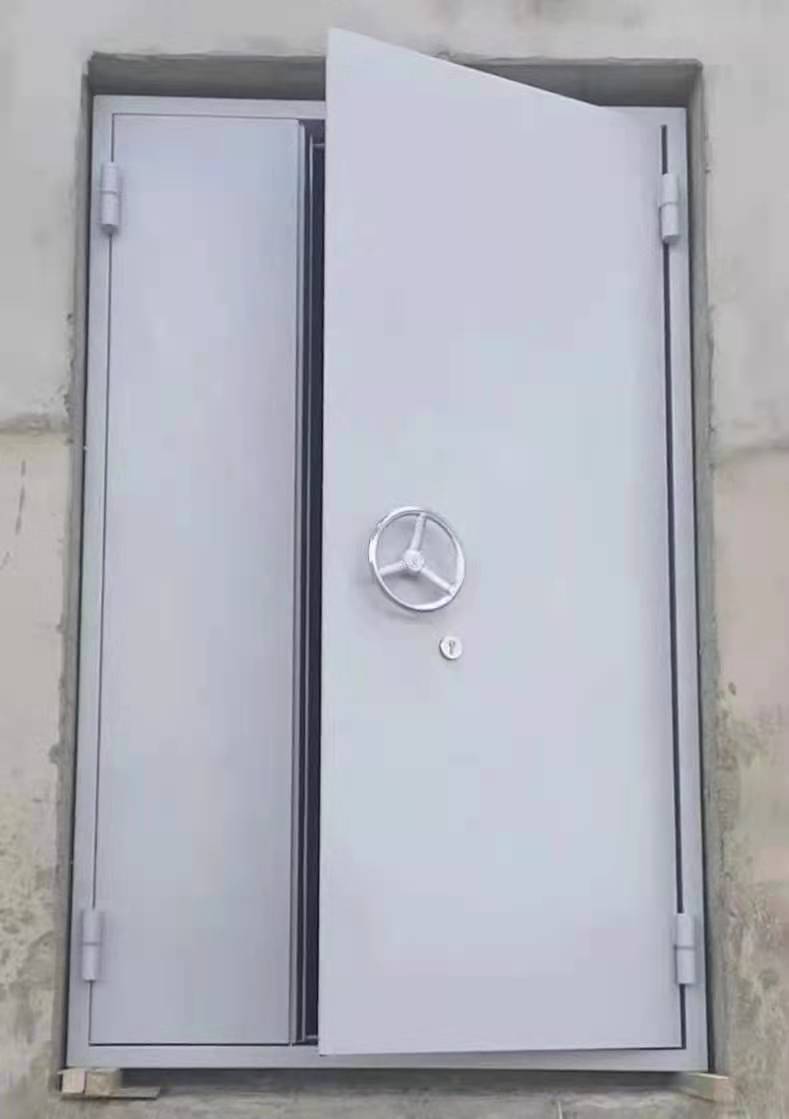 防爆門